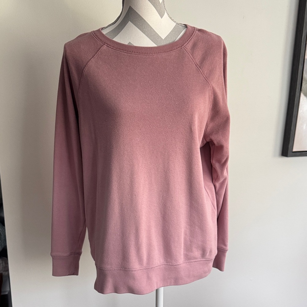 American Eagle Dusty Rose Crewneck Sweatshirt